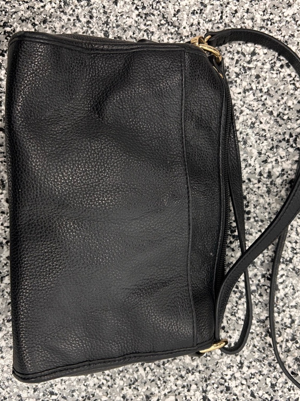 Tommy Hilfiger Black Pebbled Leather Crossbody with Gold Logo - Picture 2 of 4